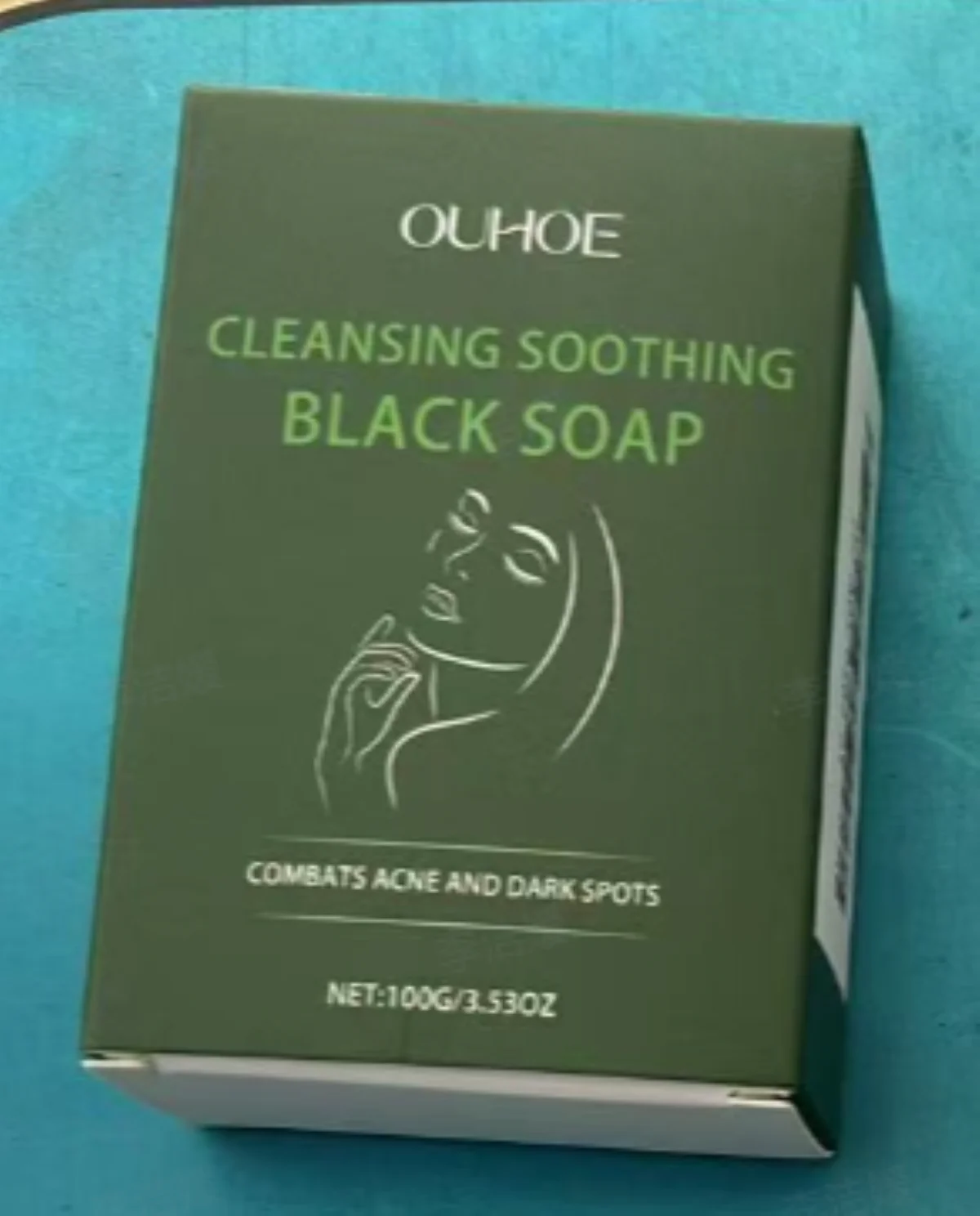 Savon noir – Barre nettoyante et apaisante pour le visage et le corps, combat l'acné et les taches foncées, savon exfoliant naturel pour une peau claire