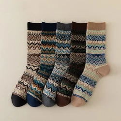 5 Pairs Men's Cotton Crew Socks Retro Breathable and Sweat-absorbing Winter Sock Fair Style Ethnic Pattern Geometric Man Socks