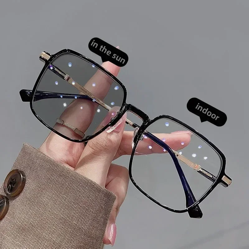 New Fashion Photochromic Myopia Glasses Men Women Color Changing Eyeglasses Anti UV Sunglasses Luxury Short-sighted Eyewear -2.5