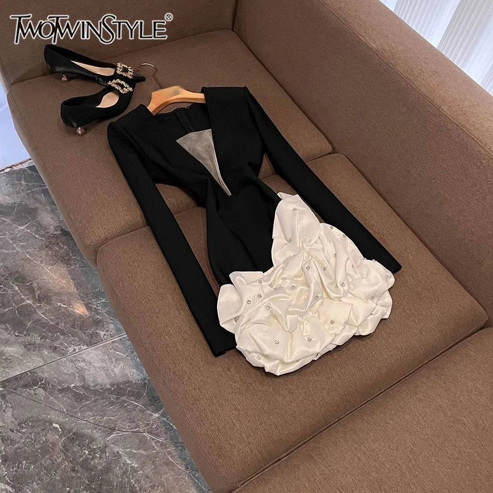 TWOTWINSTYLE Elegant Slimming Dresses For Women V Collar Long Sleeve High Waist Summer Sweet Party Dress Female New KDR527390