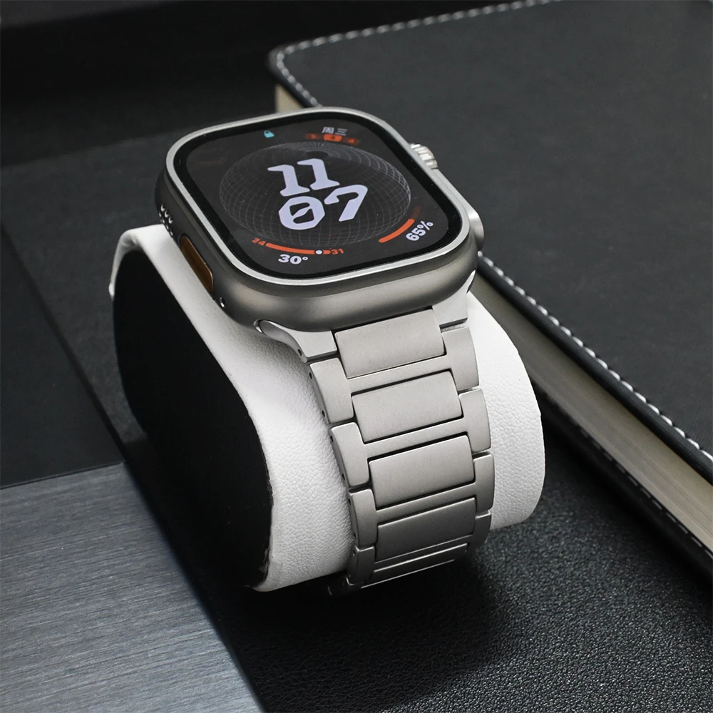 Titanium Strap For Apple Watch Ultra 2 1 49mm 45mm Luxury Metal Band For iWatch 8 7 6 5 4 se 44mm 42mm Mens Business Bracelet