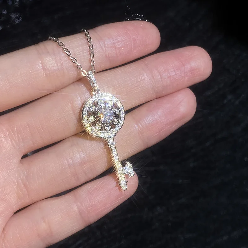 LioraGem Luxury 0.5 Carat Moissanite Necklace, Sunflower Key Diamond Pendant Collier for Women Platinum PT950 Stamp