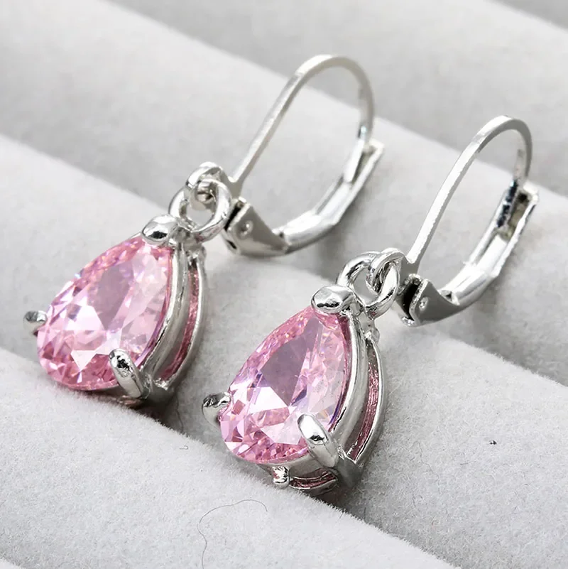 Luxury Delicate Women\'s Drop Earrings Vintage Style Party Accessories with Bright Green Zirconia Elegant Female Jewelry Gift