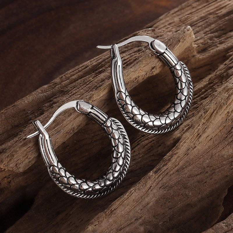 Retro Exquisite Snake Scale Hoop Earrings for Men Women Hypoallergenic Personality Domineering Punk Fashion Jewelry Gift