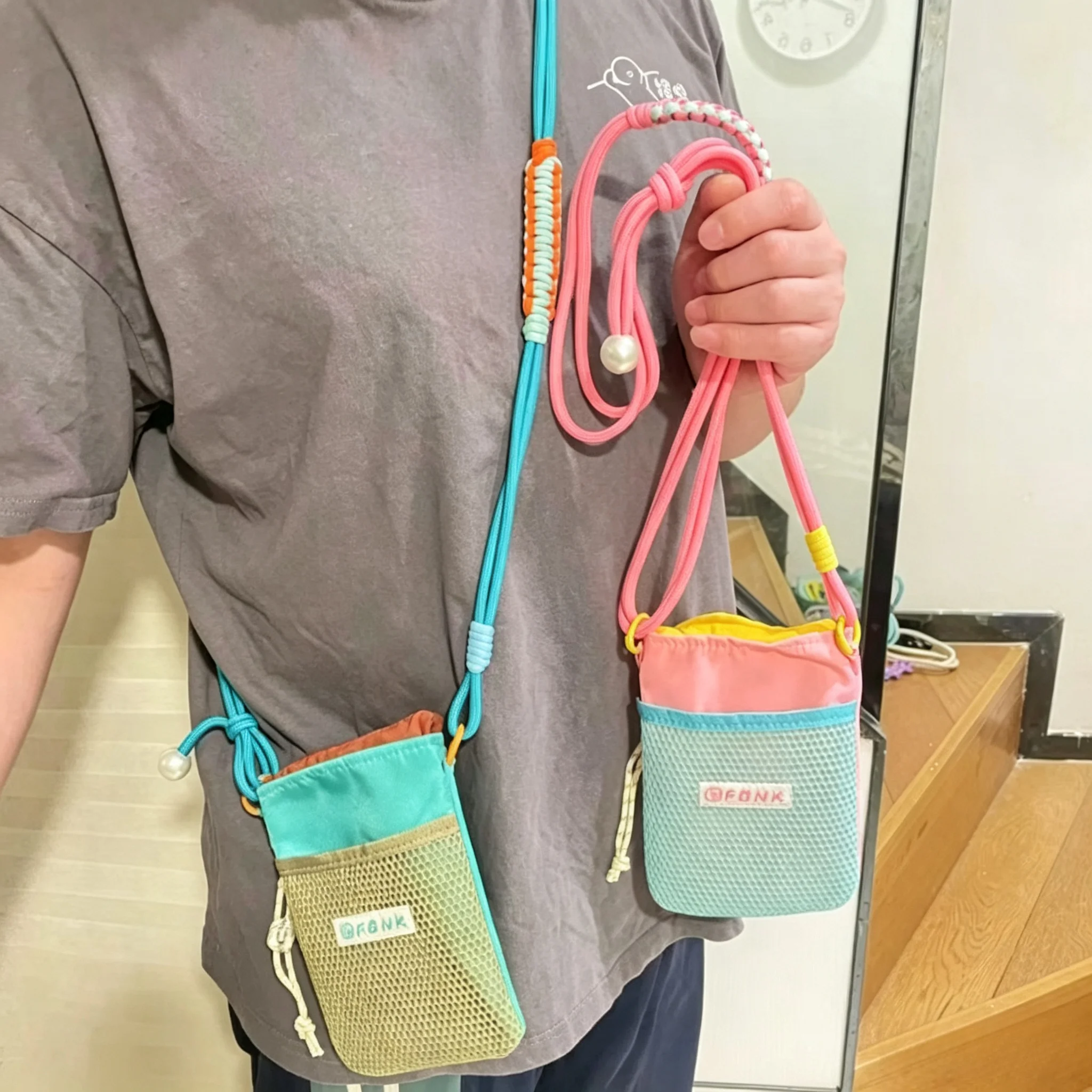 Dopamine Color Contrast Mesh Neck Wallet Adjustable Crossbody Rope Lanyard Phone Bag Earphone Coins Key Lip Organizer for Girls