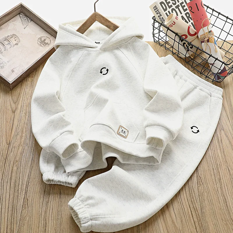 iyeal-boys'-spring-clothing-set-2025-new-children's-clothing-handsome-and-fashionable-hoodie-pants-sports-two-piece-set