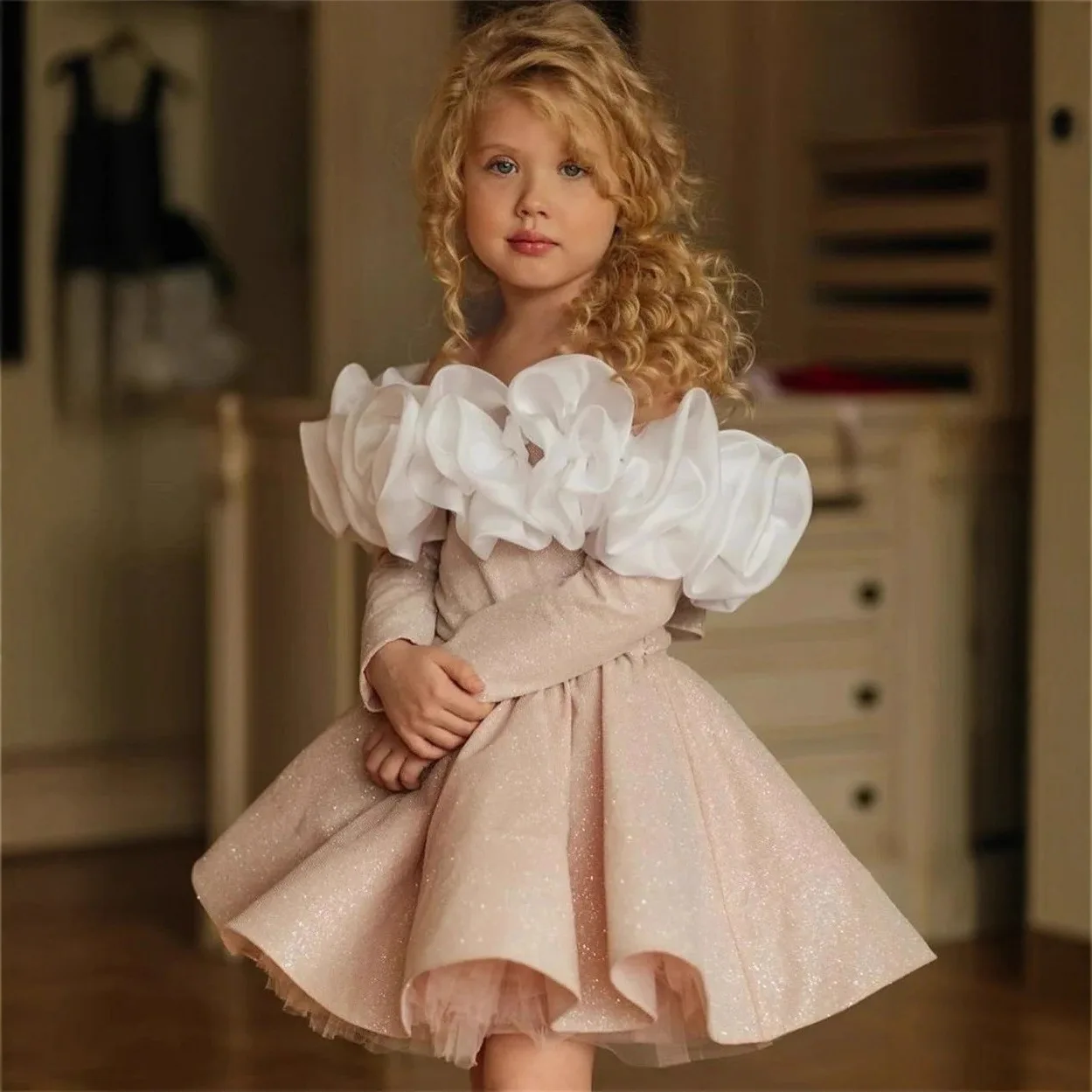 Nuovo vestito da ragazza fiore ricamato Grande fiocco Abbigliamento di Halloween femminile baby year abiti gonna a sbuffo da sposa per ragazza di fiori