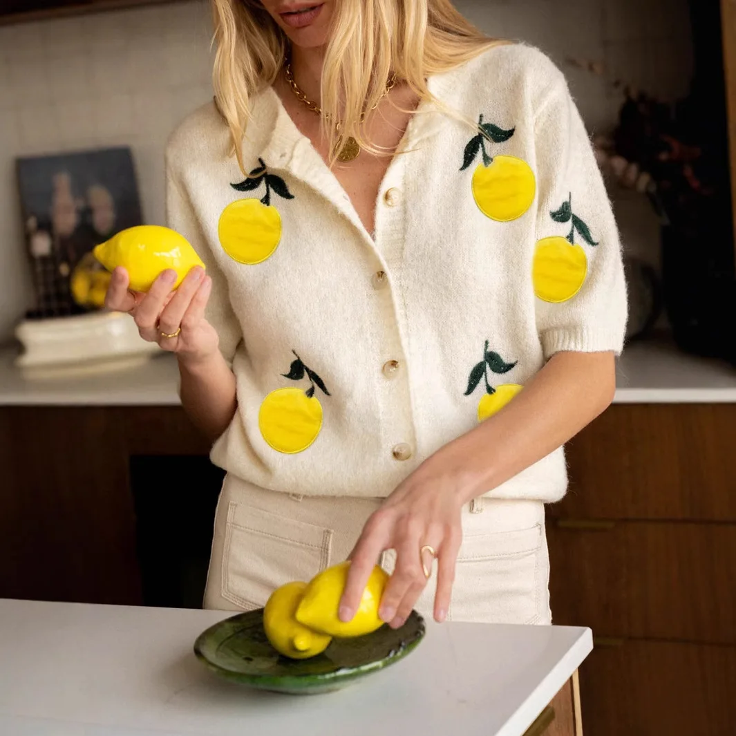 

2026 Women's New Spring and Summer Daily Comfortable and Casual Sweet Knitted Short-sleeved Cardigan Sweater Tops for Women