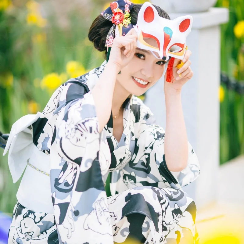 Women Japanese Traditional Kimono Cute Kitten Prints Black and White Formal Yukata Photography Long Dress Cosplay Costume