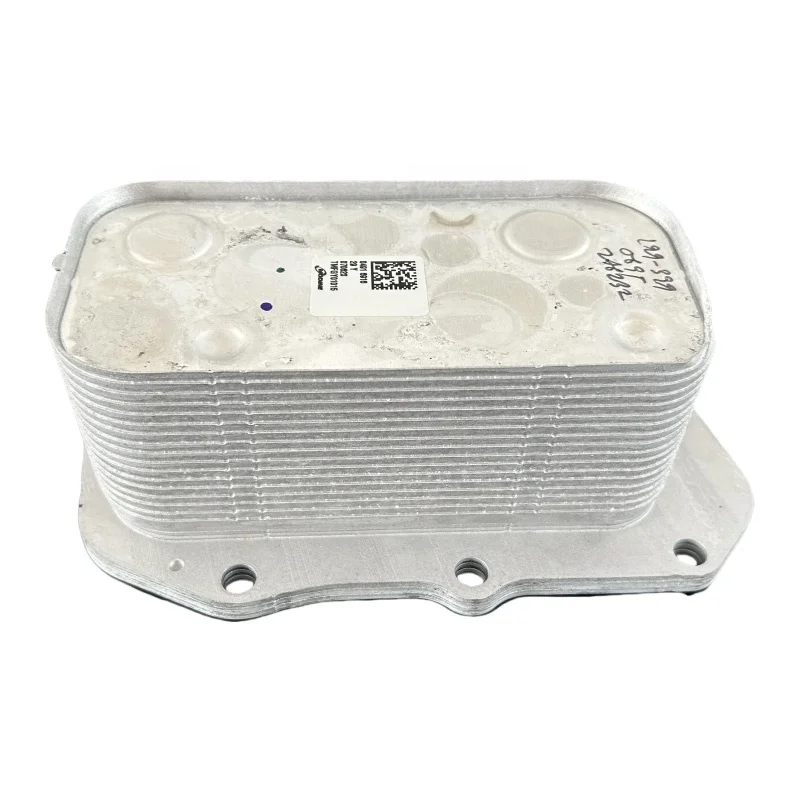 

Original Oil Cooler Engine Spare Parts 04124263 04916916 Oil Cooler for DEUTZ Td2.9 Engine