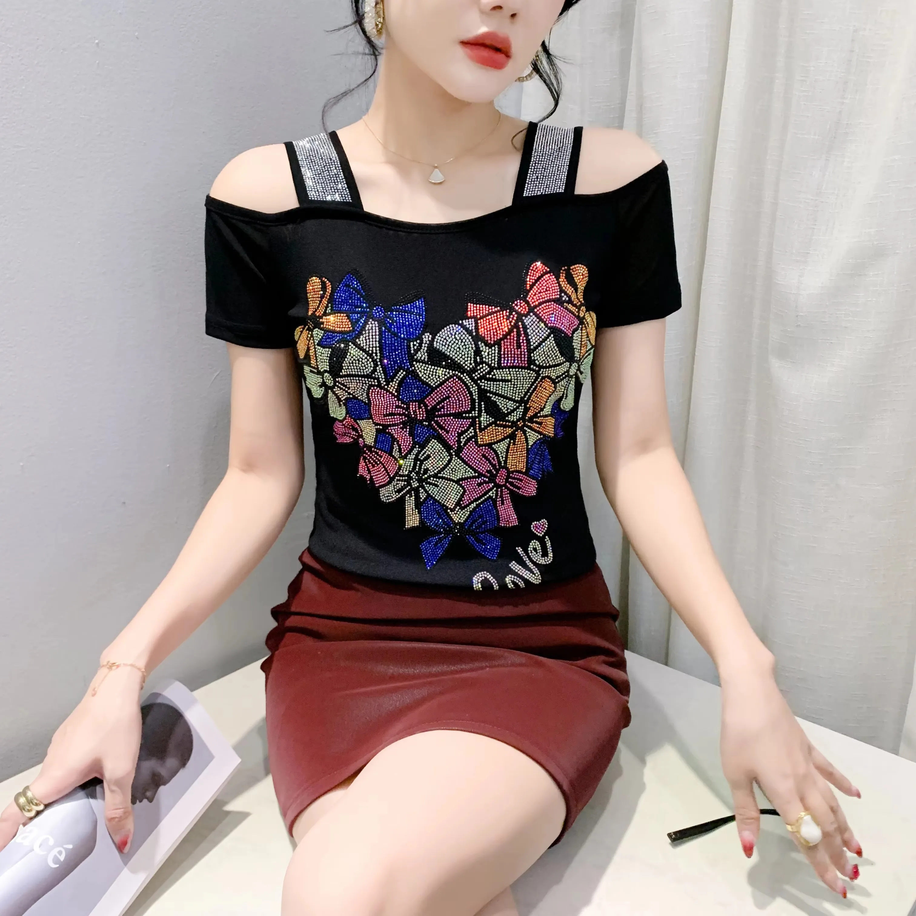 New Summer Short Sleeved Women's Flower Mesh T-Shirts High Quality Sexy Off Shoulder Shiny Diamonds Tops Blouss Tees Shirt