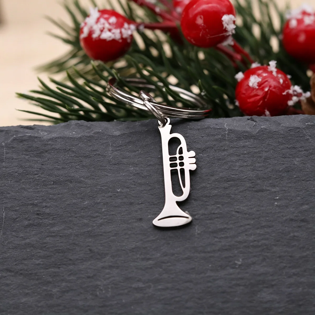 Vintage Trumpet Keychain Stainless Steel Music Trumpet Key Ring Charm Cute Things  Keychain Nice Gift for Musicians Bag Decor