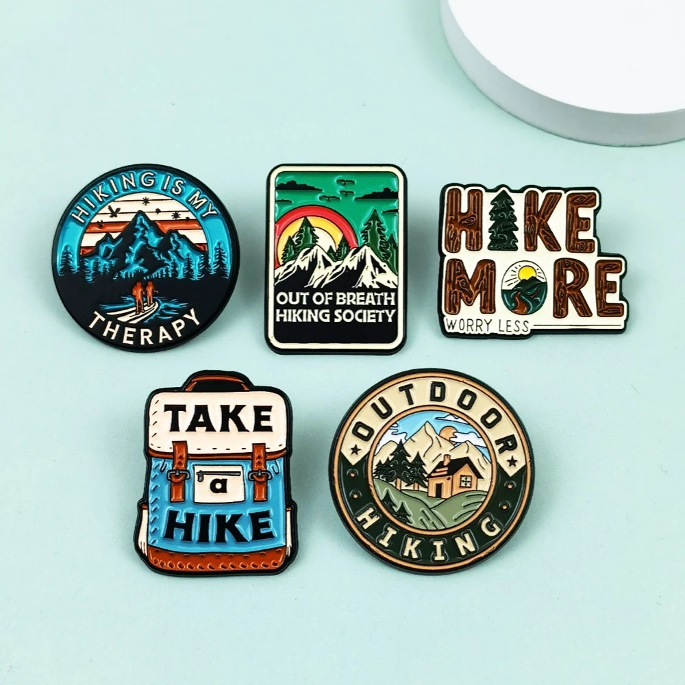 Vintage Outdoor Hiking Brooch  - Outdoor Adventures Clothing 评论和价格