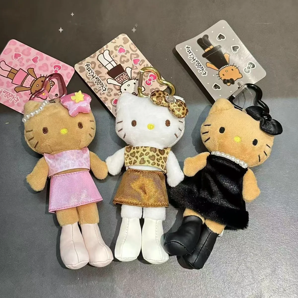 Breloczek pluszowy Sanrio Cartoon Kitty z długimi nogami, 15 cm, zawieszka do kluczy, zabawka, uroczy prezent dla dziewczynek