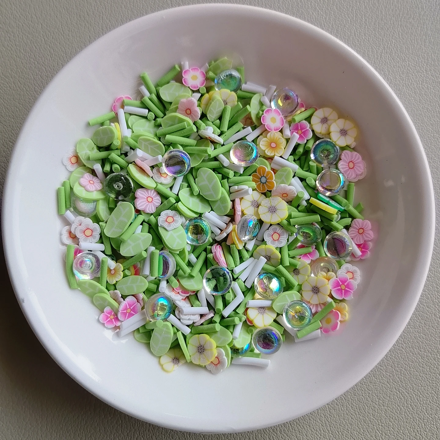 Mix Flowers Leaves Polymer Clay Slices For DIY Crafts Tiny Cute Plastic Klei Mud Particles Assorted Floret Plum Blossom Sprinkle