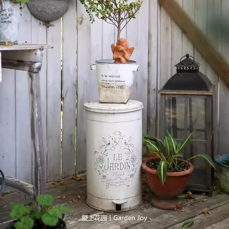 Vintage Large Trash Can Embossed Yard Waste Bin Dustbin Garbage Decoration For Patio Garden