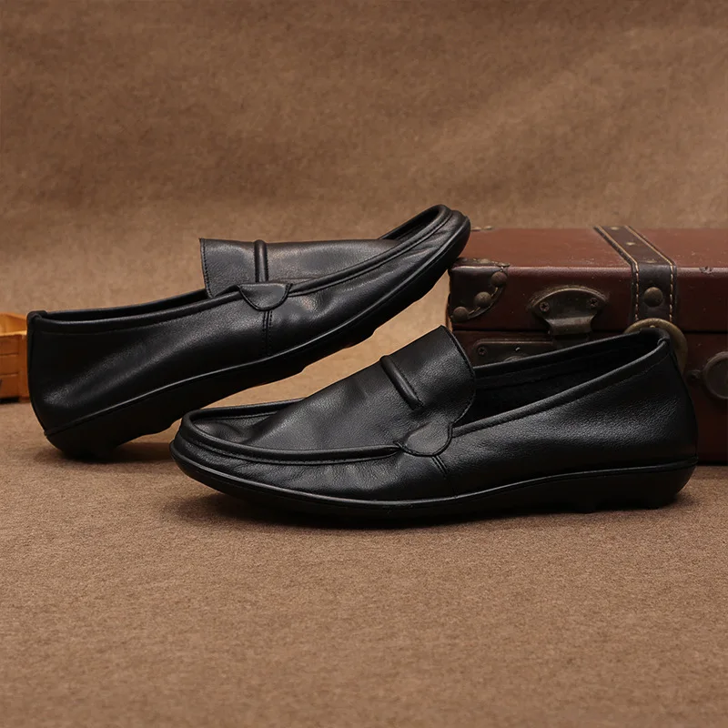 Top Layer Cowhide Leather Shoes Men's Retro Genuine Leather Casual Leather Shoes Comfortable Driving Shoes Soft Soled Loafers