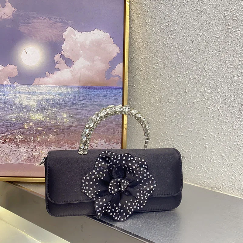 

Fashion versatile temperament women's handbag style high-end polka dot print diamond messenger women's bag