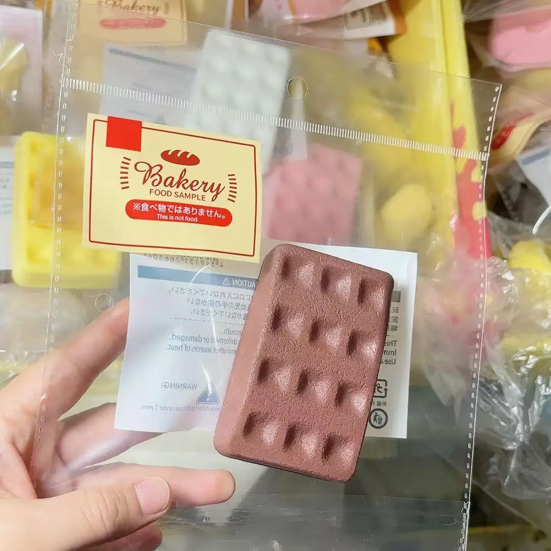 Squishy Waffle Spremere Pizzico Giocattolo PU Rimbalzo Lento Carino Realistico Bagnato Morbido Appiccicoso Gioco di Cibo Divertente Decompressione Vent Agitarsi Giocattolo