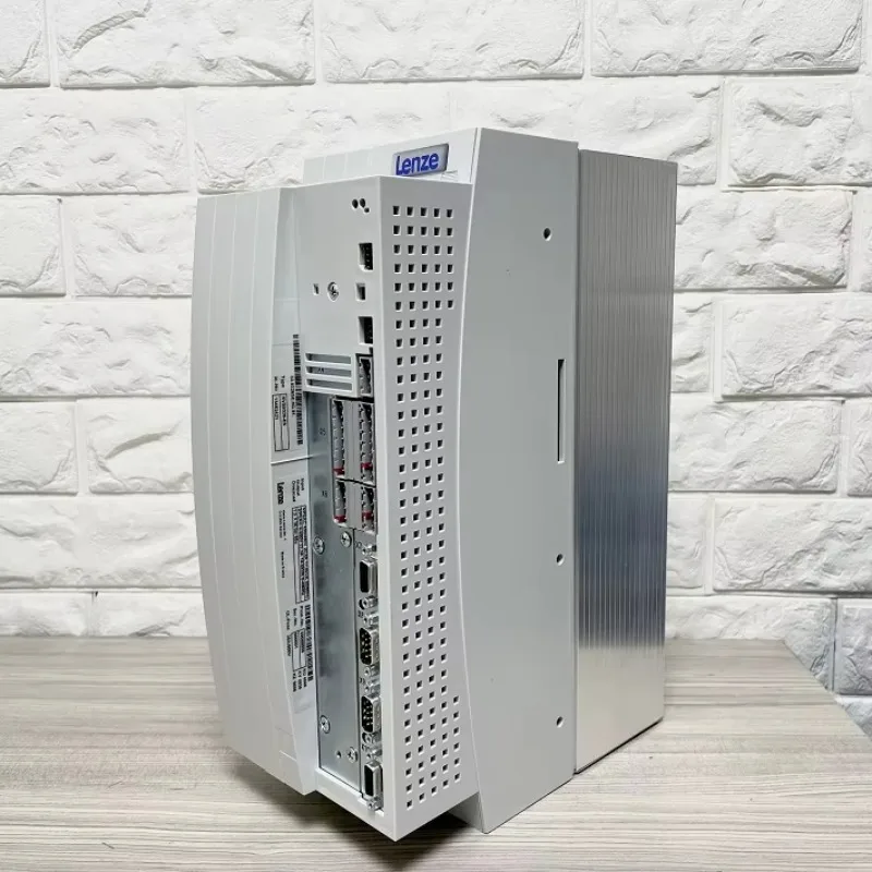 New and  Lenze EVS9326- Servo Controller Seri 9300 Controller 11kW 20.5A 3PH 50/60Hz 400/480V Good Price