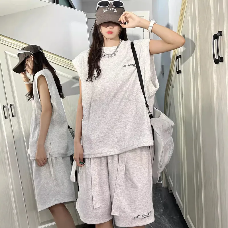 

ARTIE | 2024 Summer Brand Sports Women's Fashion Street Blast T-shirt Short Sleeved Shorts Oversize Casual Two Piece Set