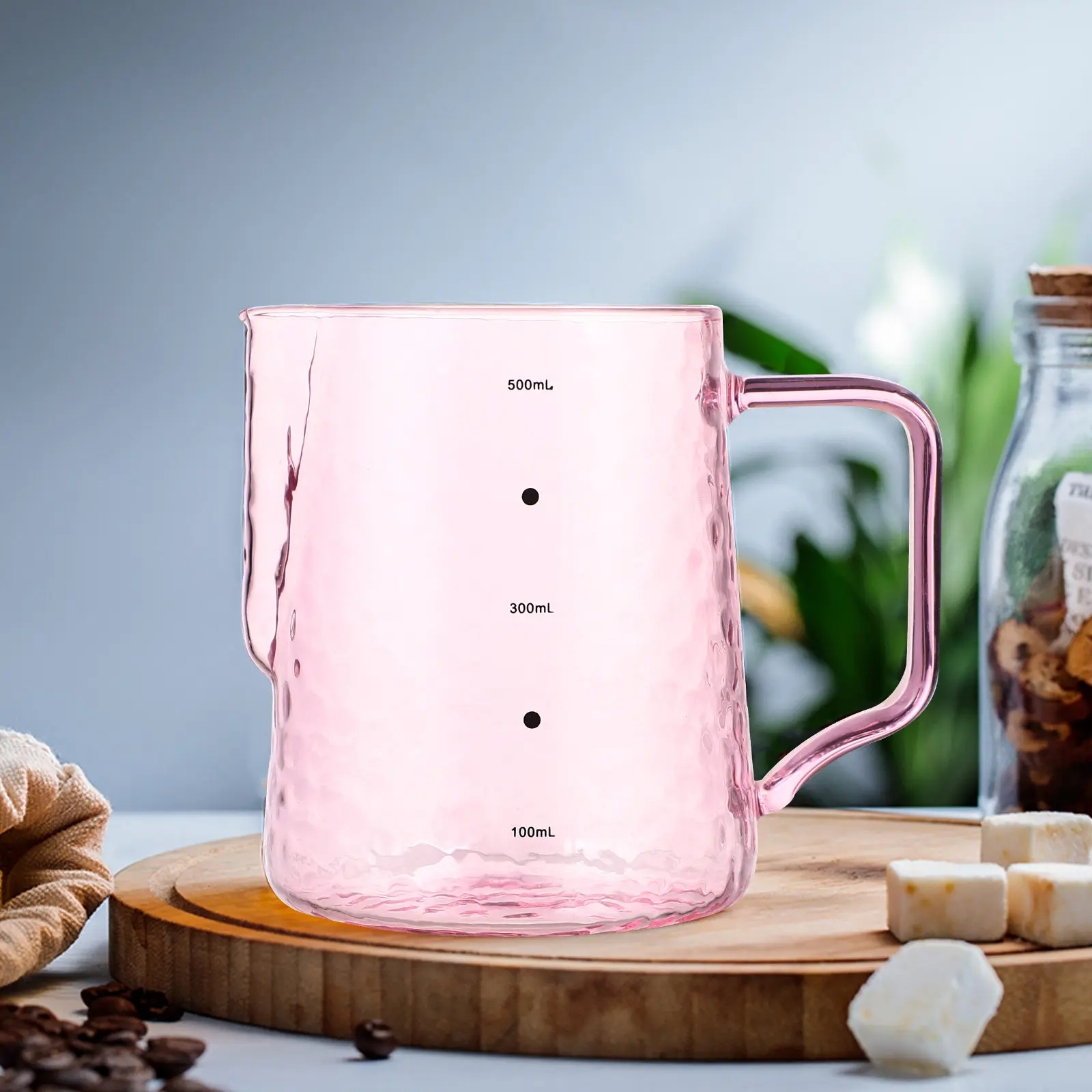 1Pcs Borosilicate Glass Milk Jug Coffee Pot with Graduated Scale Ergonomic Handle Heat Resistant Kitchen Gadget Large Capacity