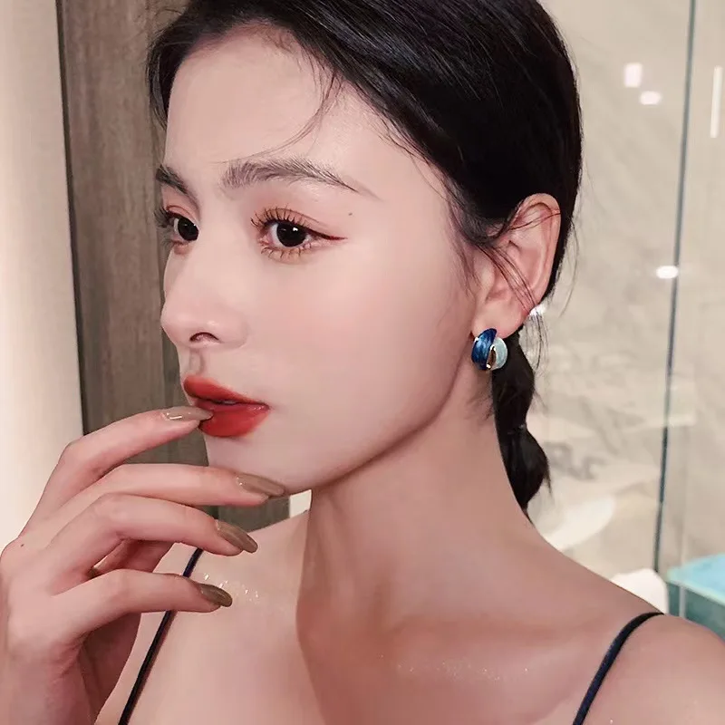 Stud Earrings French Retro Blue Chic Lightweight Elegant Hypoallergenic Classic Versatile Daily Jewelry Women 2026
