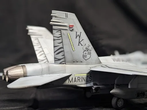 Unassembled 1:48 F/A-18D ATARS Hornet Kinetic K48033 Static Carrier-Based Aircraft Collection Ornament