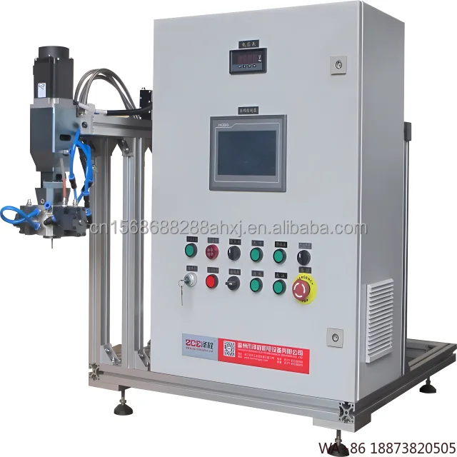 مصنع الشركات المصنعة للآلات توريد حالة جديدة آلات رغوة البولي يوريثين PU لصناعات البناء من رغوة البولي يوريثين