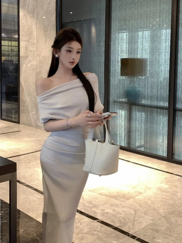 Robes femmes filles automne Satin incrusté lambrissé ourlet plissé Banquet blanc Style de déplacement formel élégant Socialite héritière