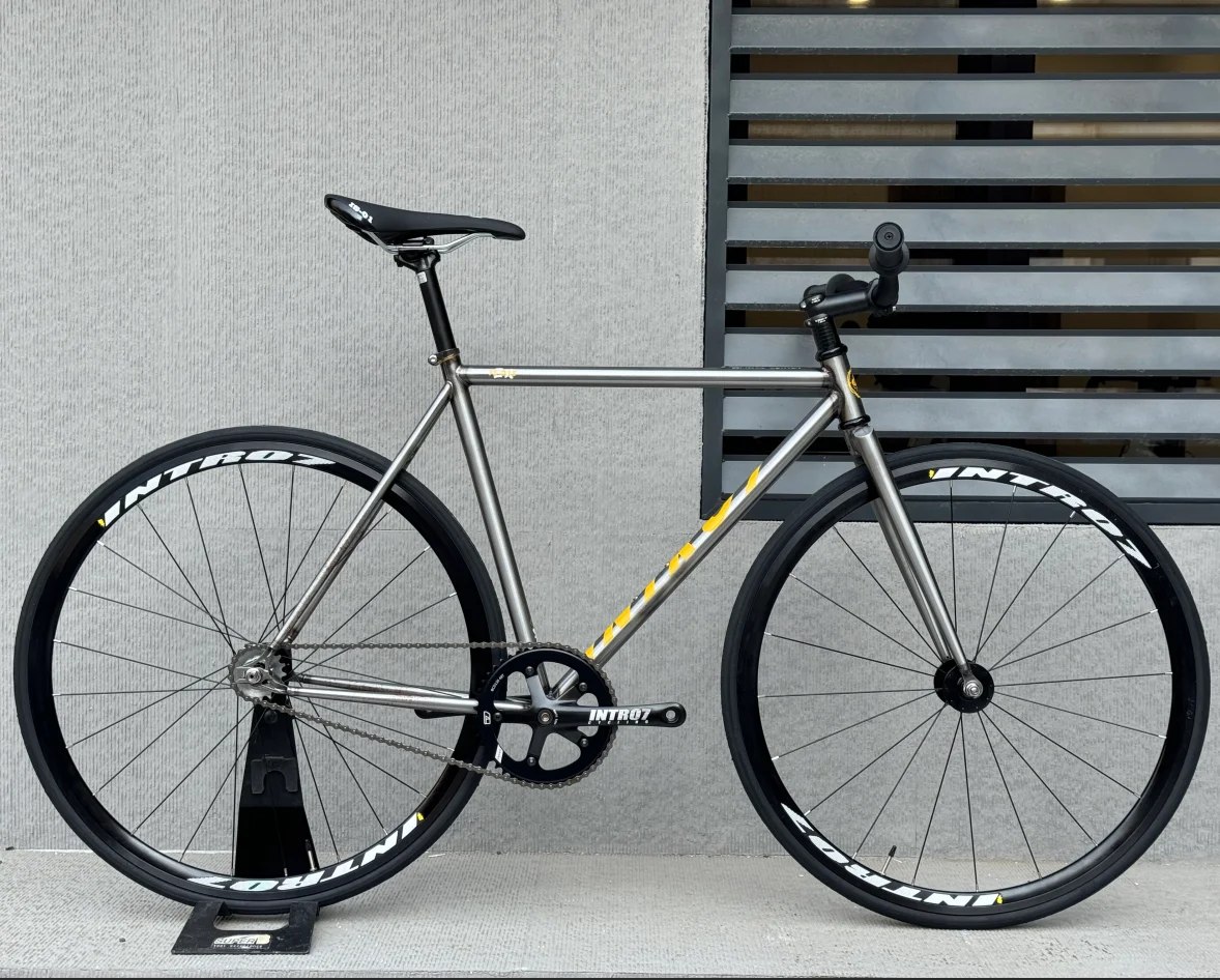 

FS-01S INTRO7 Strong Single Speed Bicycle Fixie CR-MO Steel Frame and Fork 700c Fixed Gear Bike V-Brake Aluminum Alloy Rim