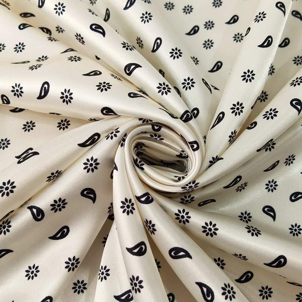 1 Meter x 1,48 Meter Retro Blumenmuster Paisley Satin Stoff Schal Seidiger Charmeuse Schal Futtermaterial – Detail 4
