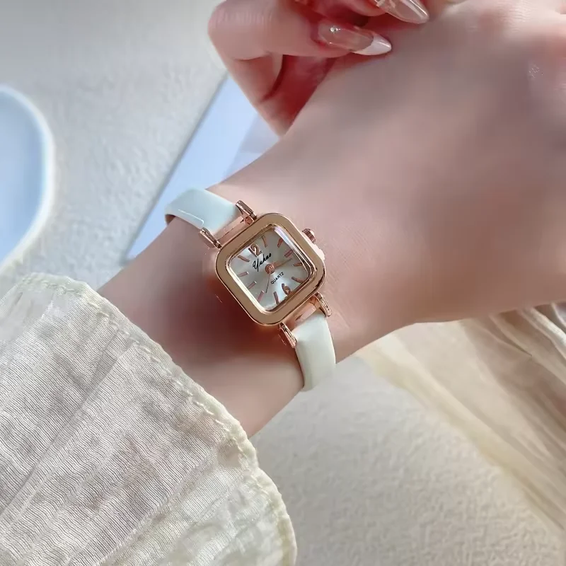 Jam Tangan Wanita Elegan Jam Tangan Wanita Tali Kulit Coklat Persegi Kecil Jam Kasual Kuarsa Wanita Mewah Relojes para mujer