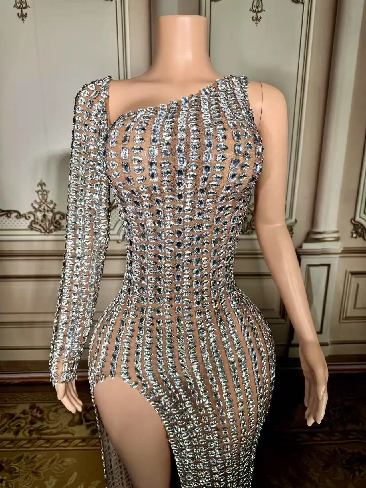 Vestido de noche brillante con diamantes, vestido de sirena de ilusión de barrido con abertura larga, poeta asimétrico de lujo, Sexy