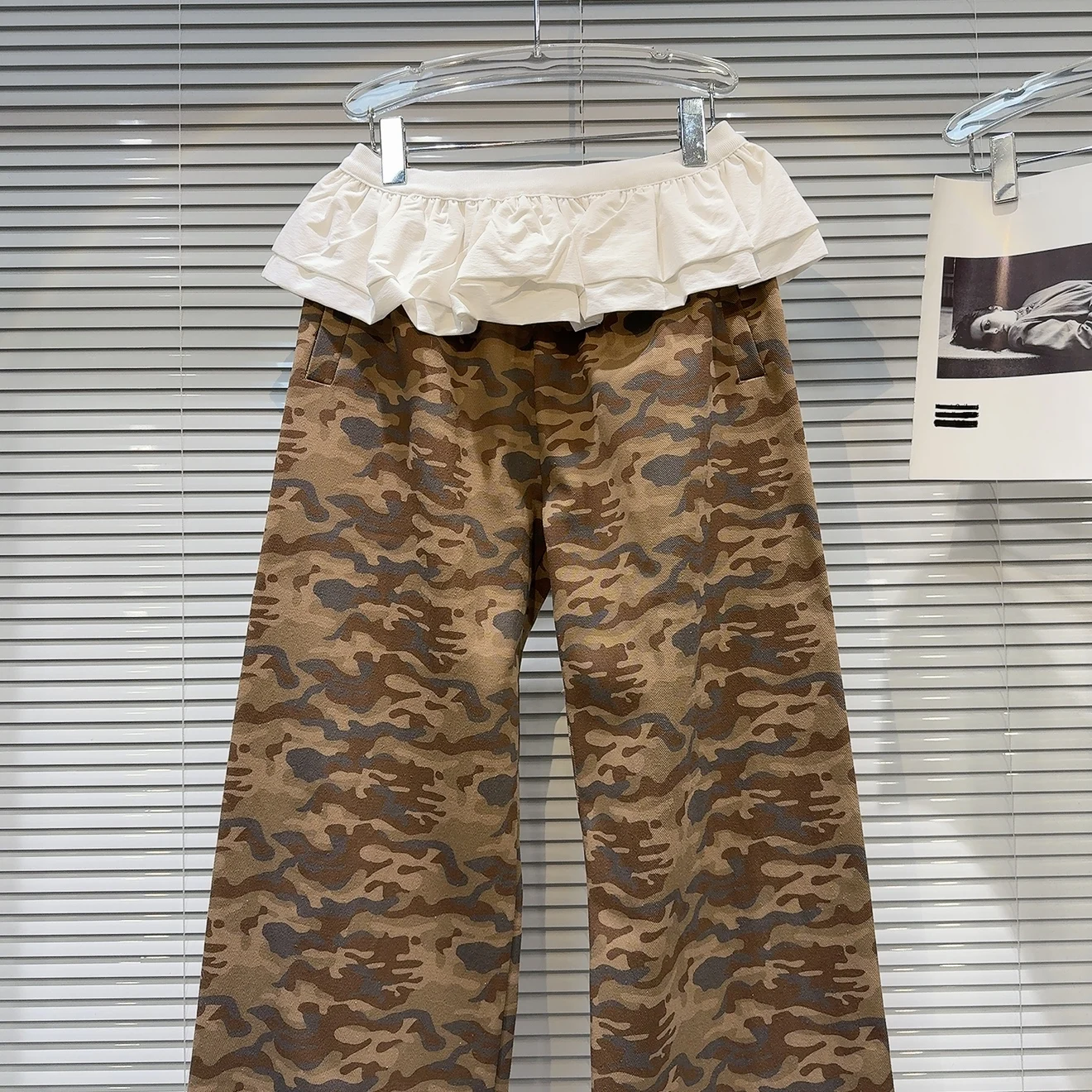 Pantalones vaqueros de pierna recta holgados Street Sle para mujer, diseño de cintura alta, estampado de camuflaje, ajustados dulces y modernos para chicas