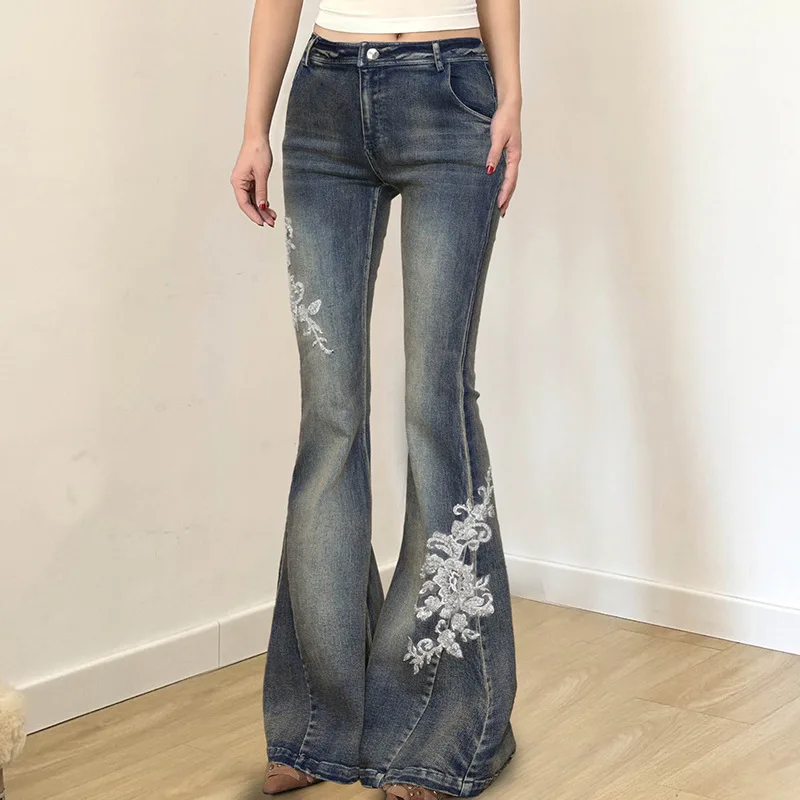 

American retro washed aged, embroidered heavy-duty slightly flared jeans, millennial hot girl slimming and slimming casual pants