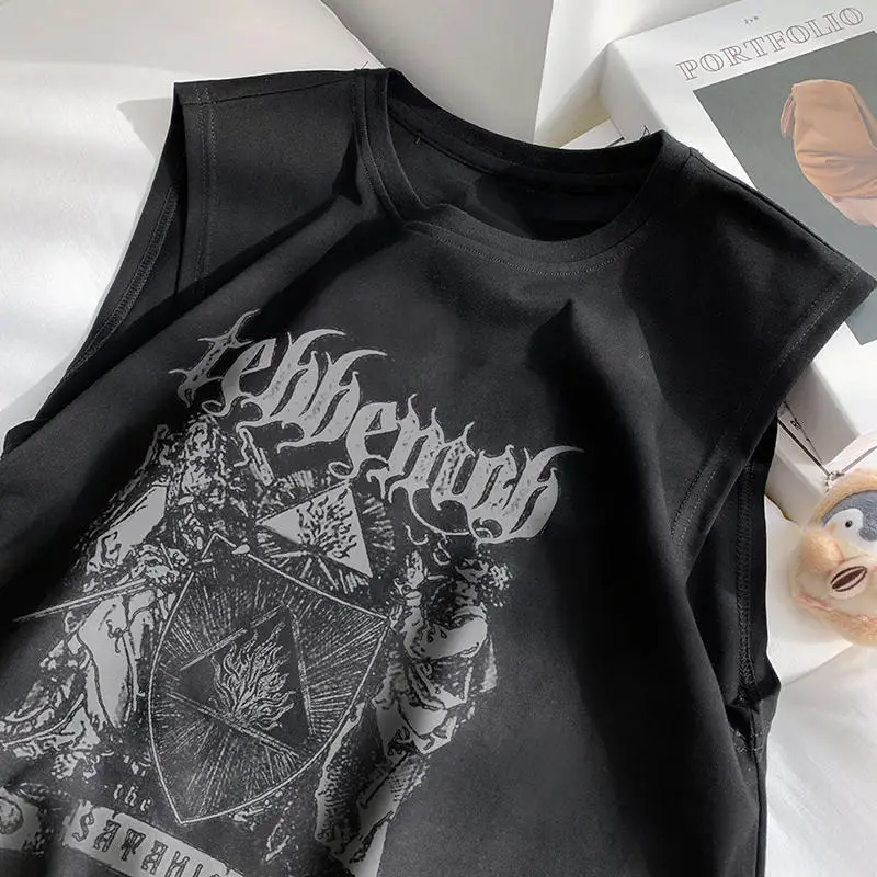 

Retro Hip-hop Printed Sleeveless Round Neck T-shirts for Men and Women Summer Fashion Trend Sense of Design Comfy Couple Vest
