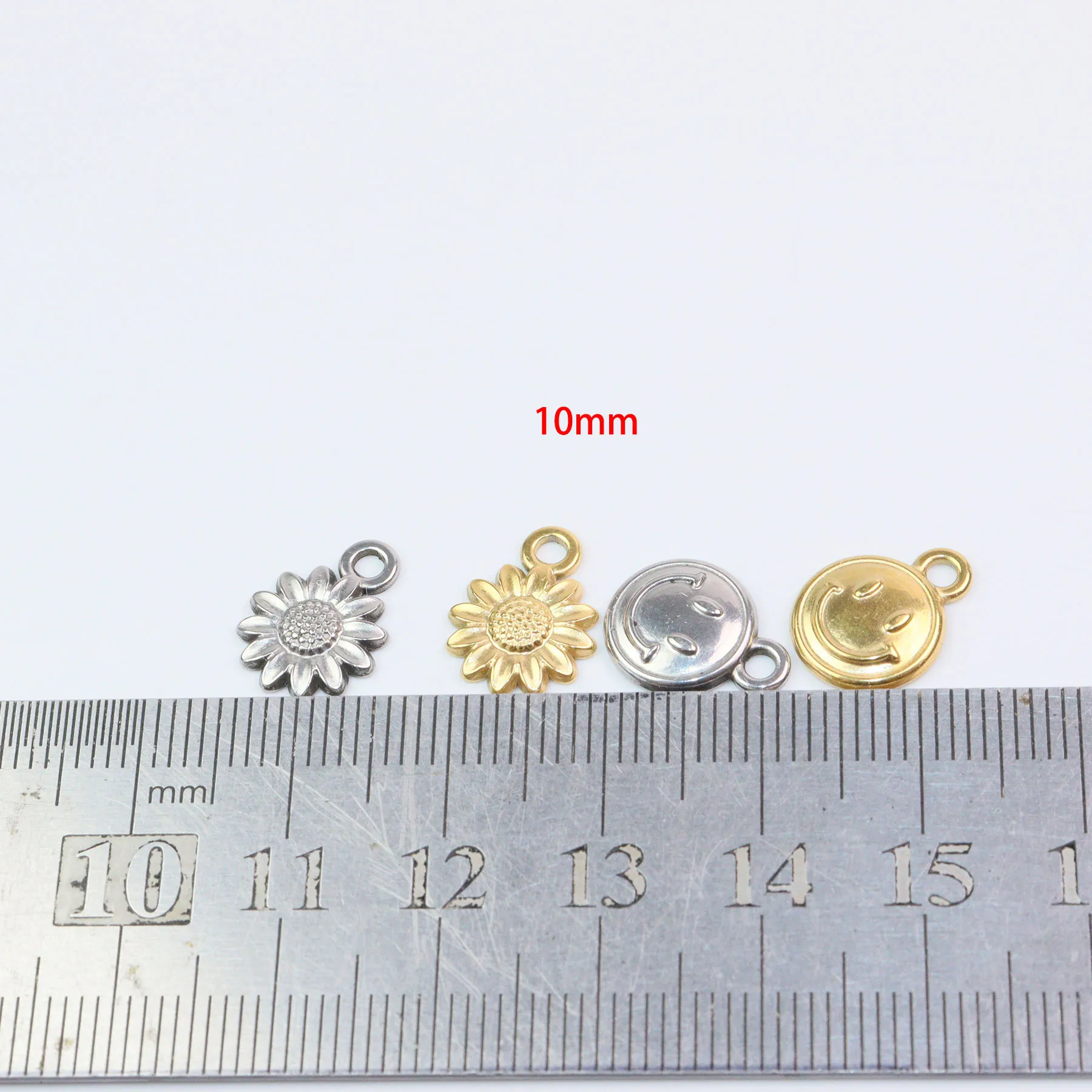 5pcs Wholesale Casting Stainless Steel Smile Sun Flower Charms Pendant DIY Necklace Earrings Bracelets Unfading Colorless