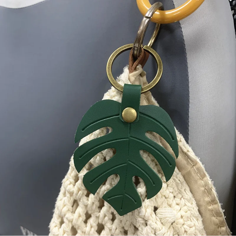 PU Faux Leather Monstera Keychain | Simulated Leaf Car Key Charm & Leaf-Shaped Luggage Accessory