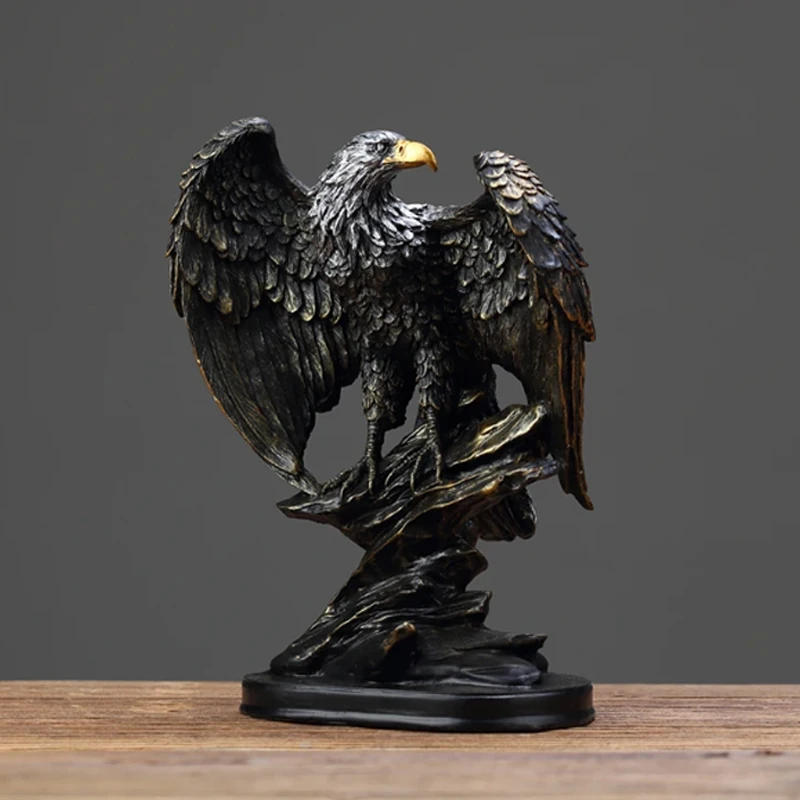 Vintage Winged Eagle Carving Crafts Decorative Accessories Wealth Animal Abstract Statues Home Office Desktop Decoration Gifts