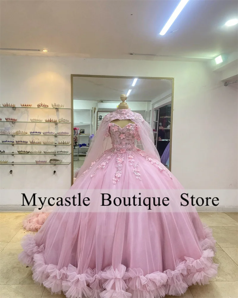 Vestido De quinceañera con Apliques De encaje rosa, Vestido De baile con capa, volantes con cuentas, tul, dulce 16, personalizado, 15 anos, 2025