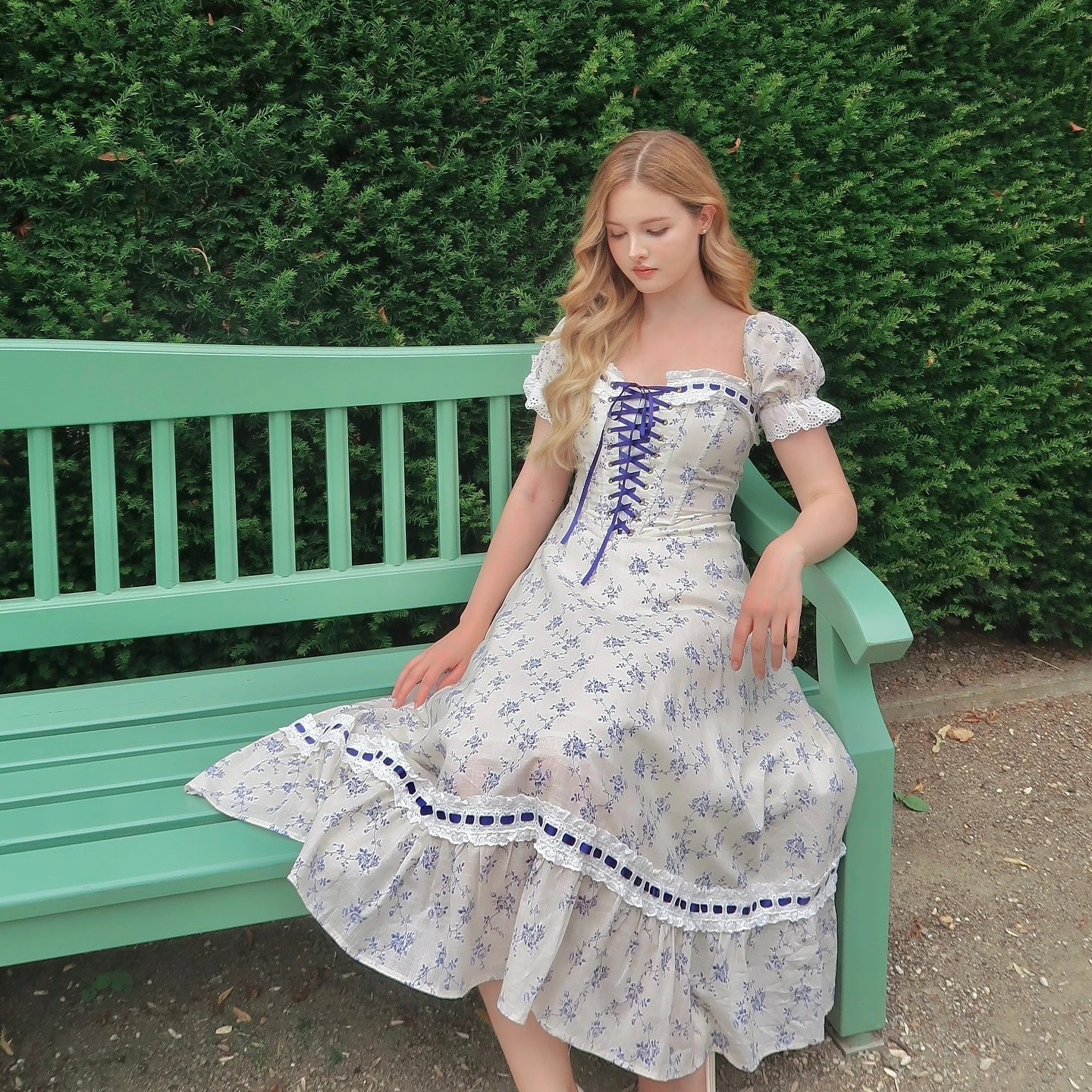 

Платье в клетку Suninheart с квадратным воротником и короткими рукавами на бретельках для женщин 2025