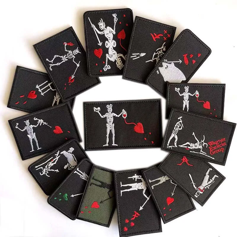 القراصنة أعلام الجمجمة القلب التكتيكية على ظهره شارة، اللحية السوداء إدوارد تعليم شعار النسيج زين التطريز هوك وحلقة التصحيح