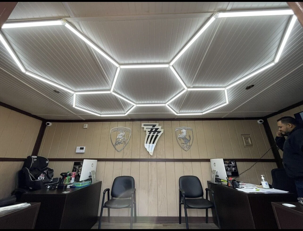 Customized Hexagon LED Garage Lighting Honeycomb Car Auto Repair Wash Workshop Ceiling Lamp LED Tube Linear Bar Light