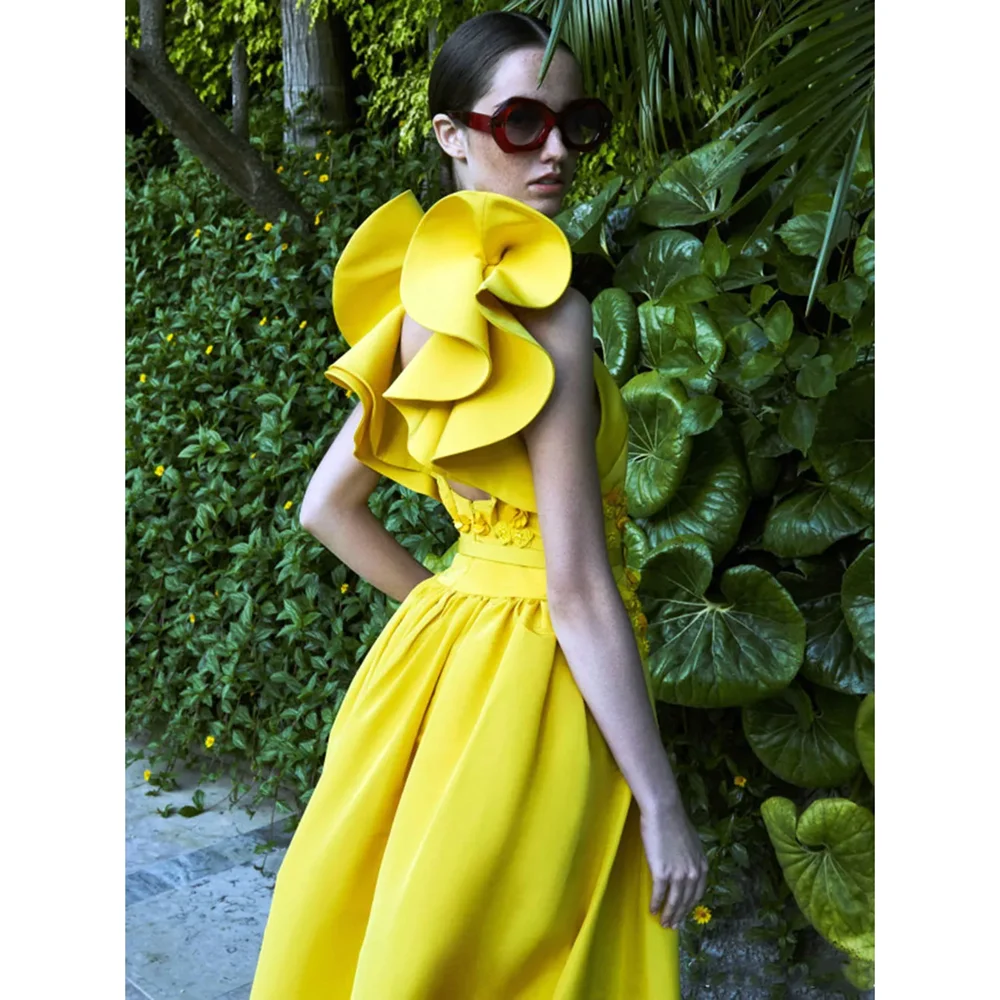 Yellow Evening Dresses Fashion Flowers Ruffles Sleeves A-Line Party Gowns Elegant O-Neck Side Slit Sweep Train Prom Dresses