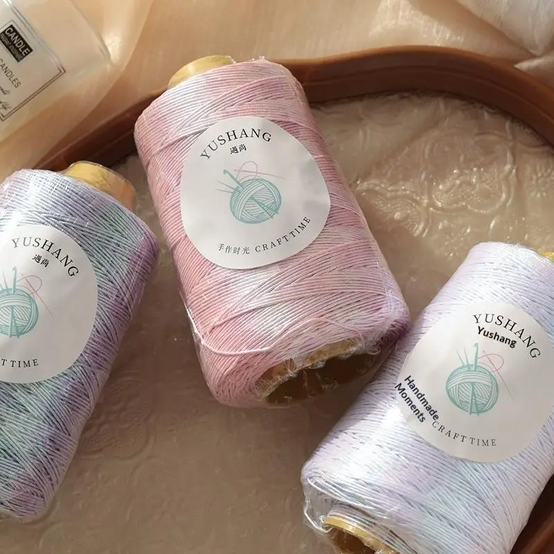 100 g silberfarbenes Metallic-Garn mit Kernfaden zum Selbermachen, zum Handstricken, Häkeln von Taschen und Handtaschen, inspiriertes Glitzergarn für handgefertigte Bastelprojekte – Detail 1
