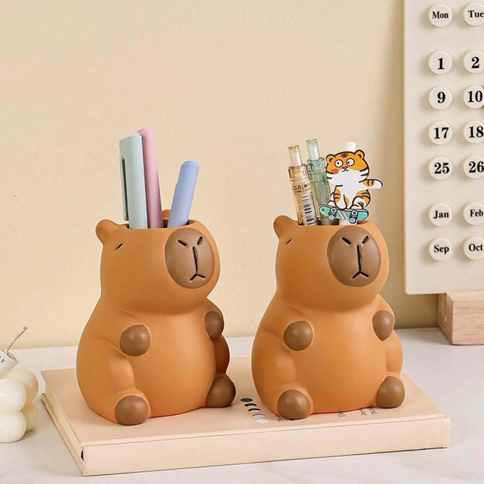Cute Pen Holder Capybara Decorative Pen Holder Cartoon Brush Organizer Ornament for Artist Station Workplace Accessories Kitchen