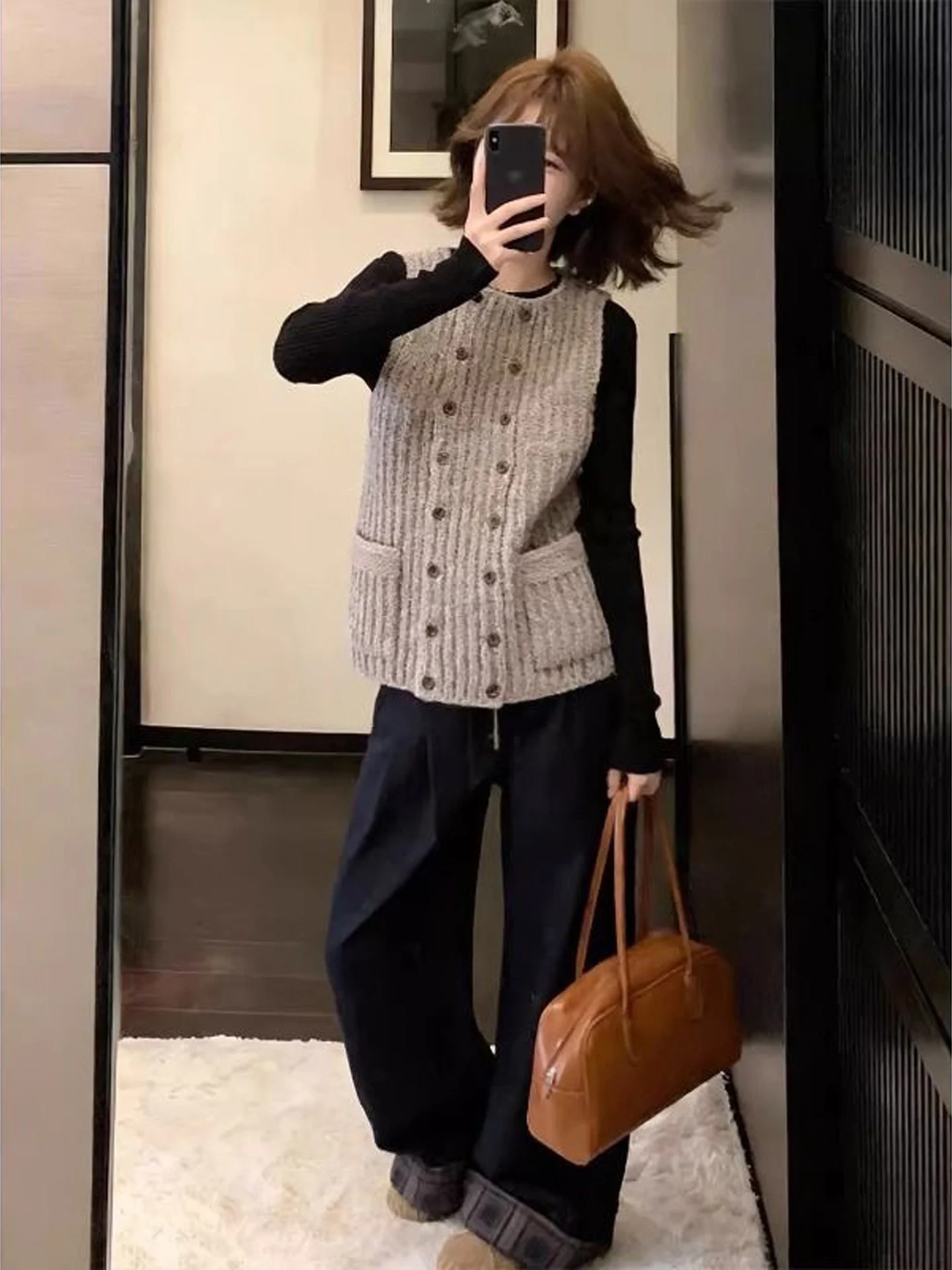 Women's Knitted Vest Top Layering Sweater Shoulder Pad Vintage Style Loose Fit Button Detail No Sleeve round Neck Casual Wear