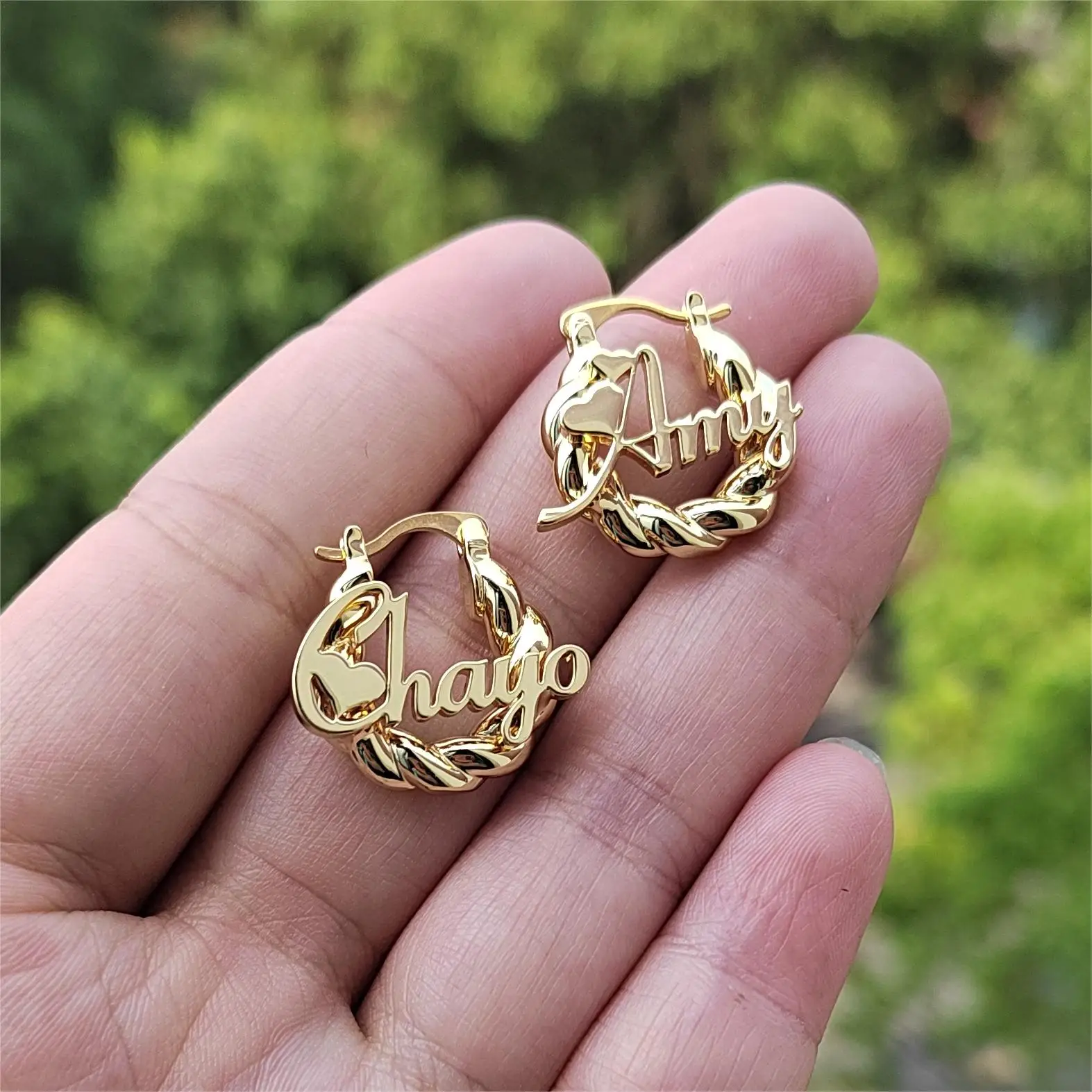 HIYONG Custom Mini Name Letter Stainless Steel Earrings 18mm Delicate Ladies Earrings Jewelry