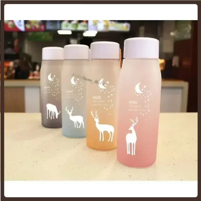 

560ml Large-capacity Water Bottle Portable Gradient Color Plastic Water Cup Frosted Outdoor Sports Leakproof Student Water Cup